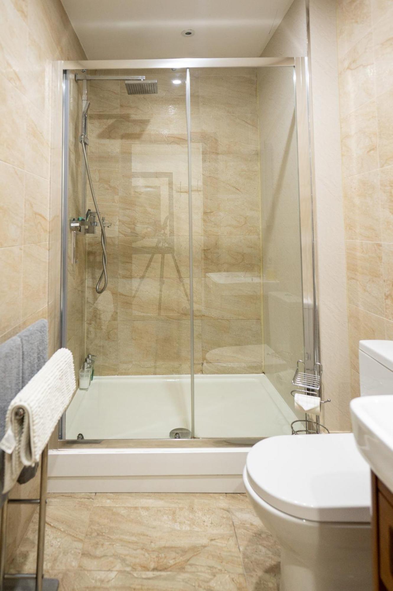 Reef7 - Modern Central Flat, 5 Mins From Beach, Centre And Bournemouth International Centre מראה חיצוני תמונה
