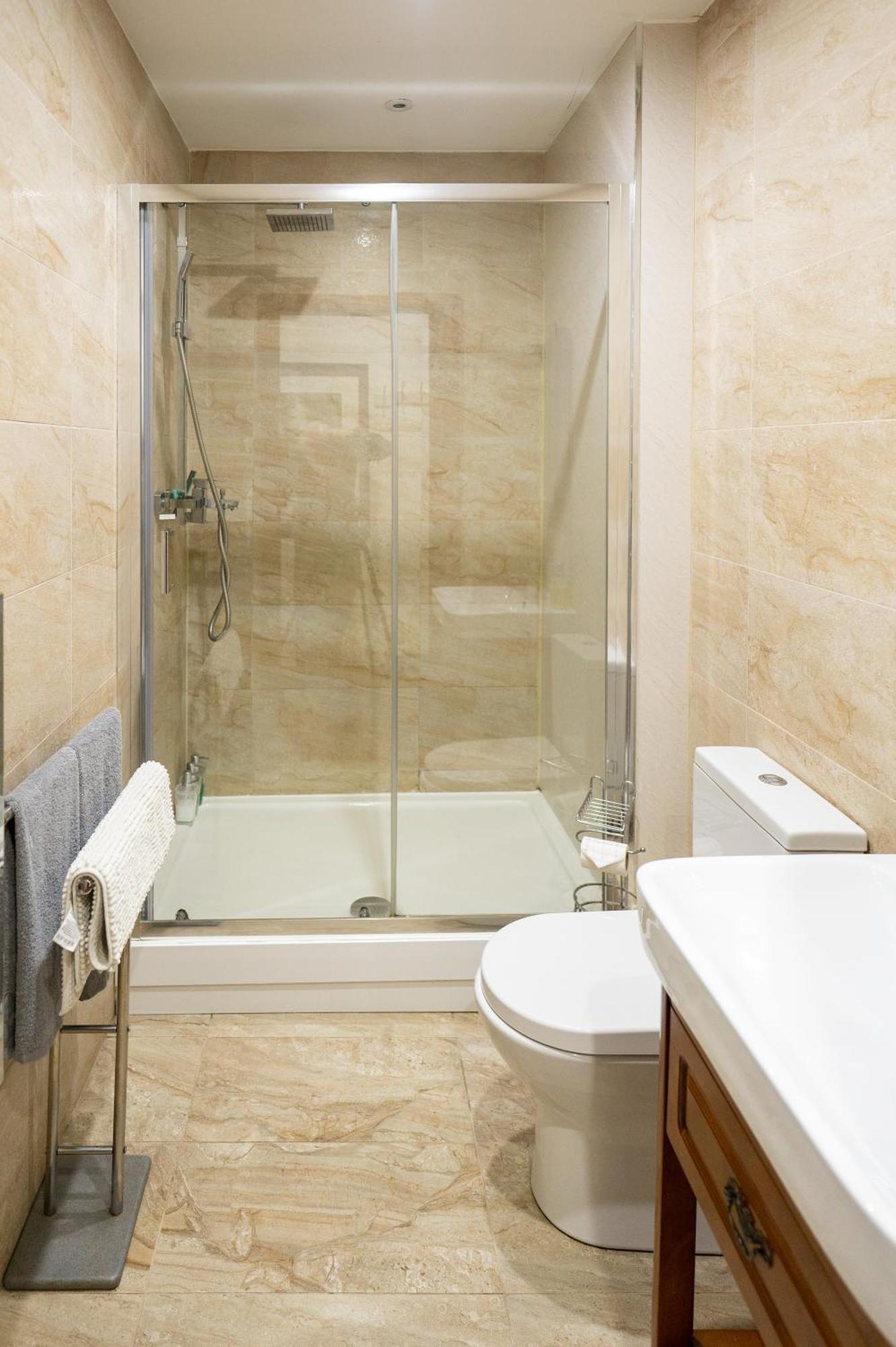 Reef7 - Modern Central Flat, 5 Mins From Beach, Centre And Bournemouth International Centre מראה חיצוני תמונה